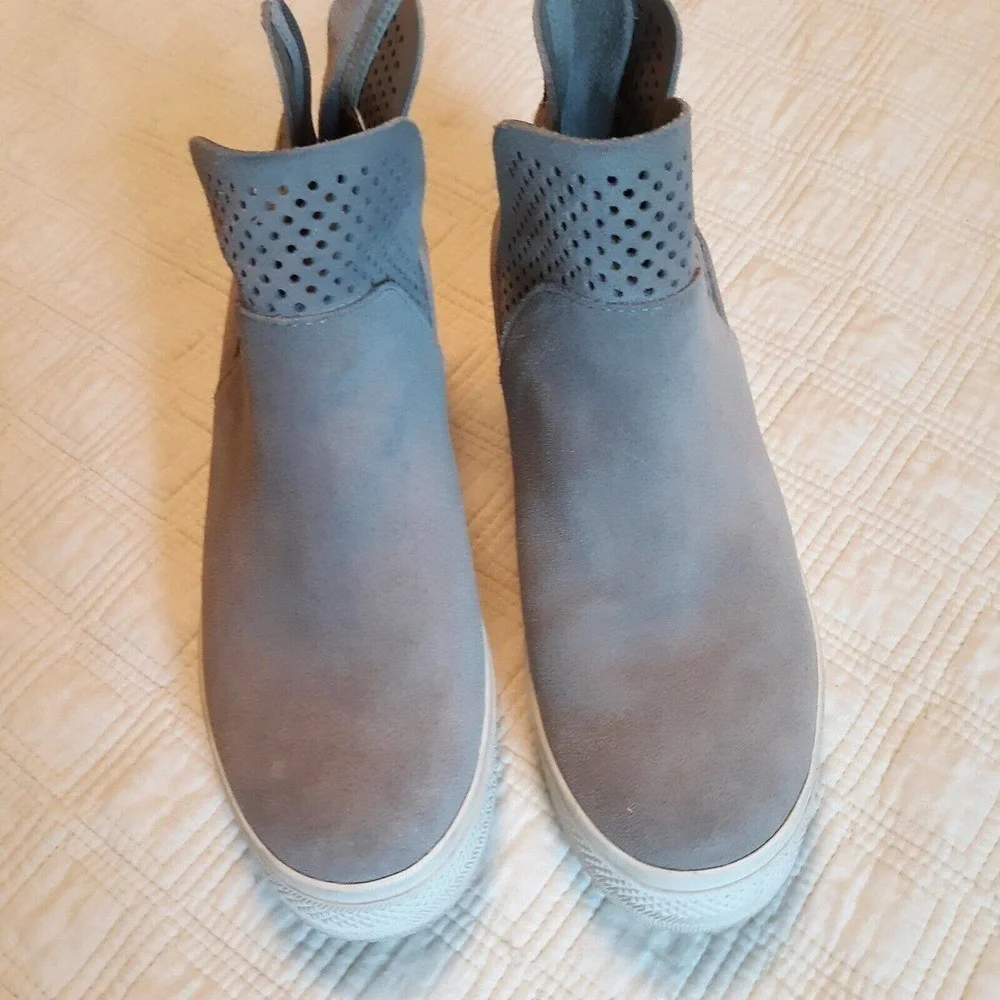 Steve Madden Women's Winni Platform Sneakers Shoes Size 5M New Buck Leather